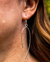 Load image into Gallery viewer, Wishbone Earrings