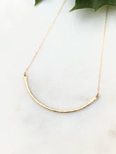Load image into Gallery viewer, Gold Arch Necklace