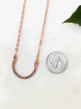 Load image into Gallery viewer, Horseshoe Copper Necklace