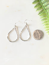 Load image into Gallery viewer, Teardrop Earrings