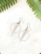 Load image into Gallery viewer, Circle Dagger Earrings